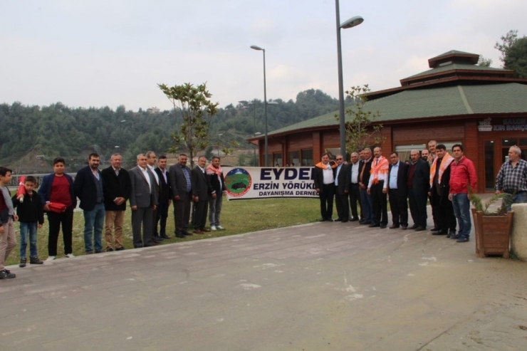 Yörük Dernekleri Yayladağı Sınır Kapısında Mehmetçiğe Destek Verdi