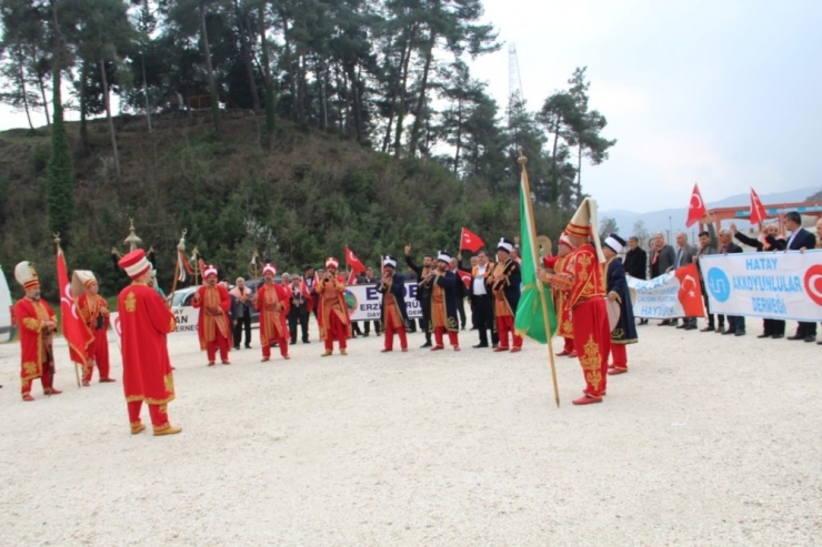 Yörük Dernekleri Yayladağı Sınır Kapısında Mehmetçiğe Destek Verdi