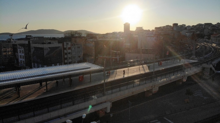Boş Kalan Marmaray İstasyonları Havadan Görüntülendi