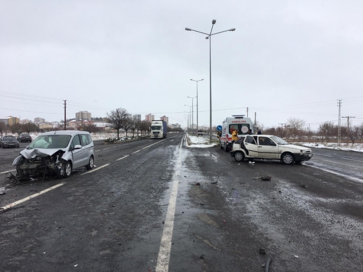 İncesu’da Otomobiller Çarpıştı: 1 Yaralı