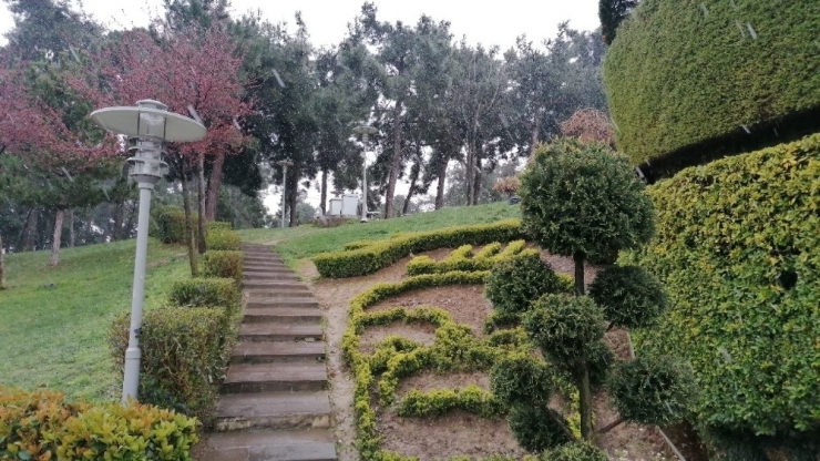 Kocaeli’de Akşam Saatlerinde Kar Yağışı Başladı