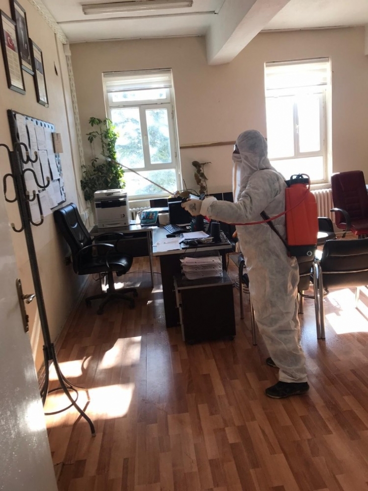 Hüyük’te Koronavirüse Karşı Dezenfekte Çalışmaları