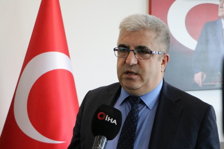 Korona Bilim Kurulu Üyesi Prof. Dr. Çelik: "Sıkı Şekilde Takip Etmemiz Gereken 1.5-2 Ay Var"