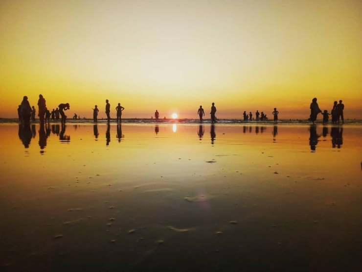 Korona Virüsü Dünyanın En Uzun Plajını Kapattırdı