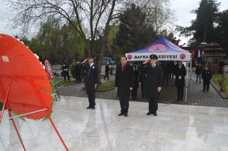 Şehitler Sade Bir Törenle Anıldı