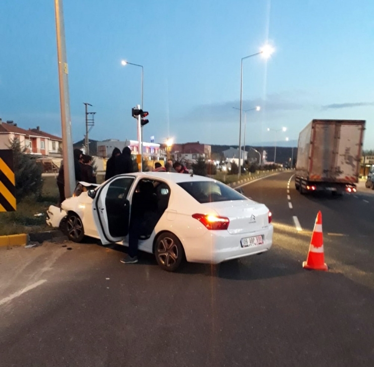 Manisa’da Trafik Kazası: 5 Yaralı