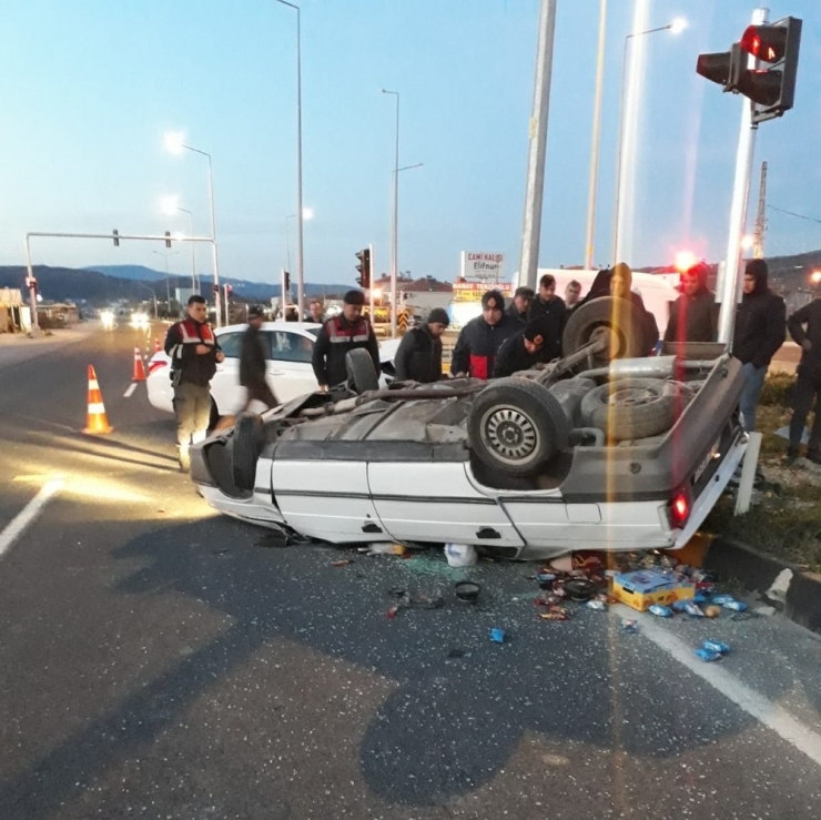 Manisa’da Trafik Kazası: 5 Yaralı