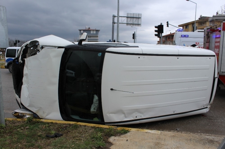 Çarşamba’da Kaza: 2 Yaralı