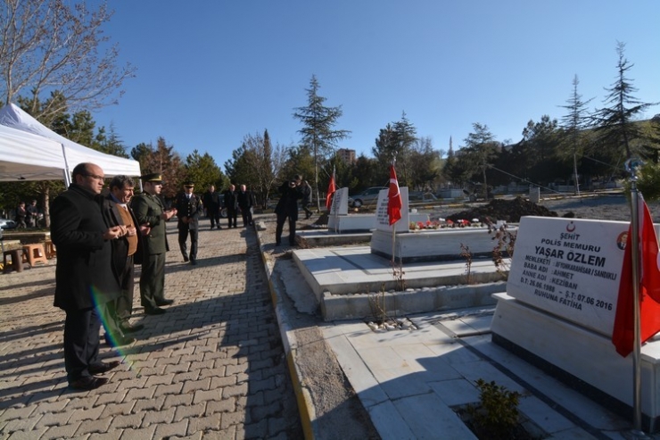 Sandıklı’da 18 Mart Çanakkale Şehitlerini Anma Günü Törenleri