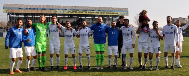 Şampiyon Karacabey Belediyespor 2. Lig’de