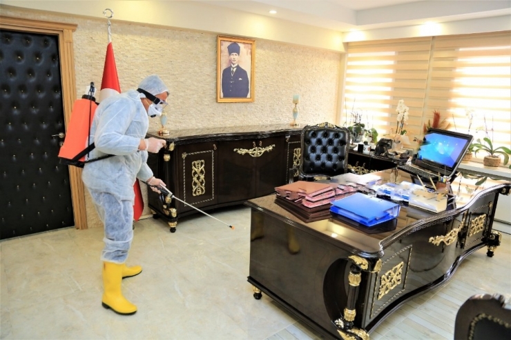 Tuşba Belediyesinden Dezenfekte Çalışması