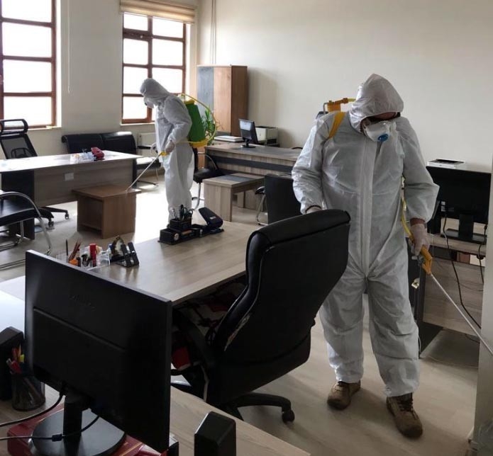 Yerköy Belediyesi Kamu Kurumlarını Dezenfekte Etti