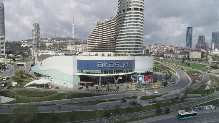 Korona Virüs Tedbirleri Kapsamında Kapatılan Akasya Avm Havadan Görüntülendi