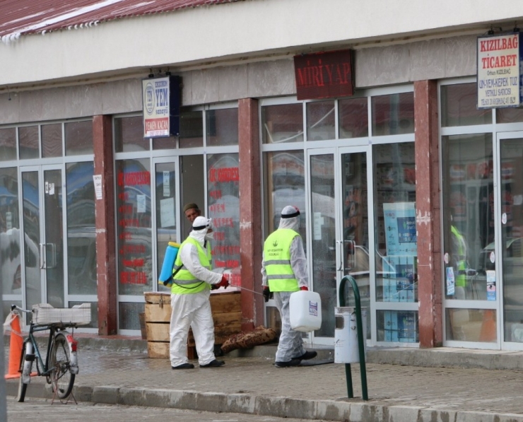 Ticarethanelerde İlaçlama Seferberliği