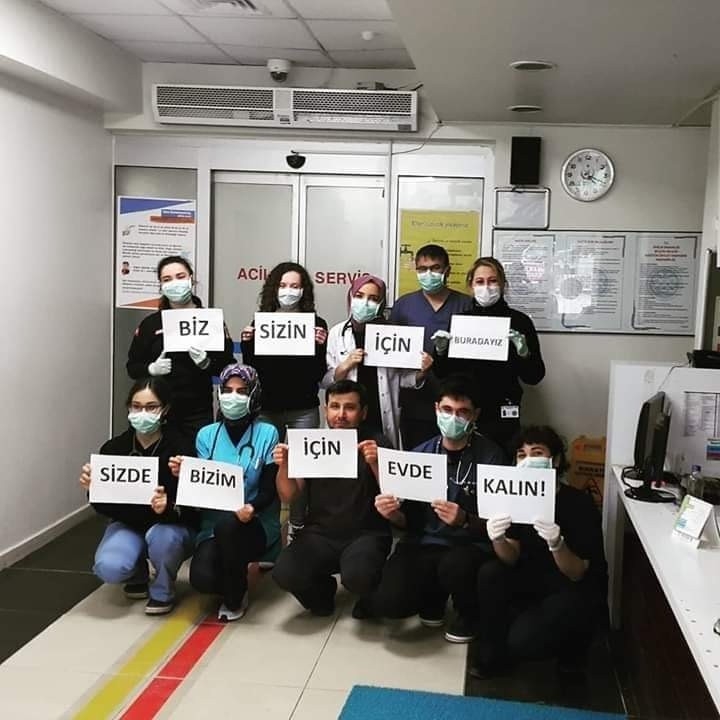 Sağlık Çalışanlarından ‘Evde Kal’ Mesajı