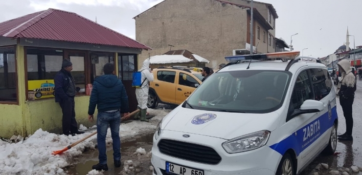 Karlıova’da Korona Virüsüne Karşı Dezenfekte Ve İlaçlama