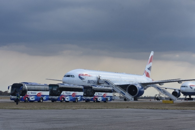 Korona Virüsünün Ortaya Çıktığı Ve Ülkelerin Almadığı Gemi Küba’ya Demir Attı