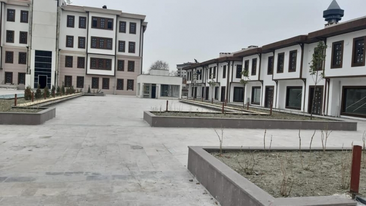 Boyabat 400 Araçlık Otoparka Kavuşuyor