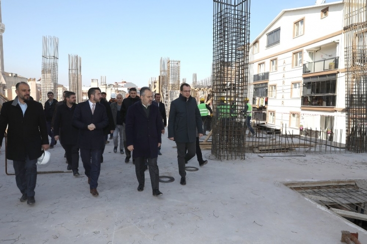 Kestel Otopark Ve Pazar Alanında Hummalı Çalışma