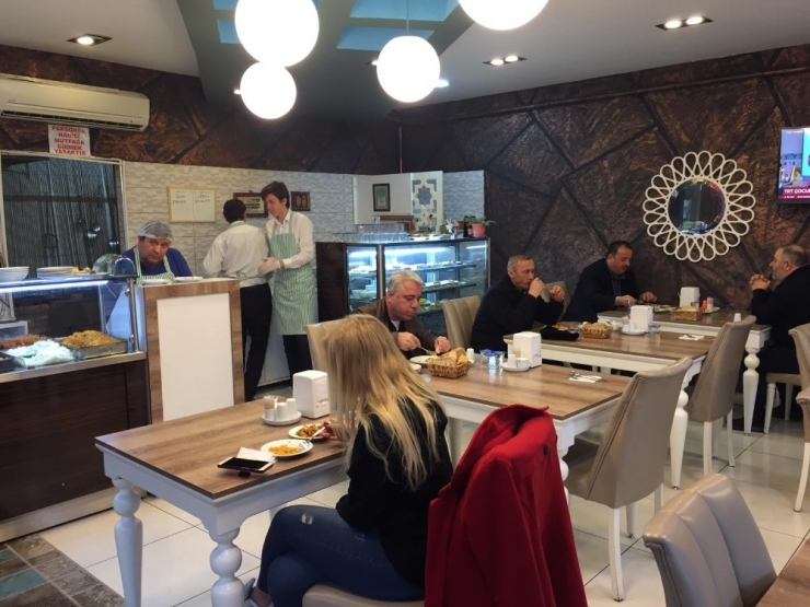 Yatay Masalar Dikey Oldu