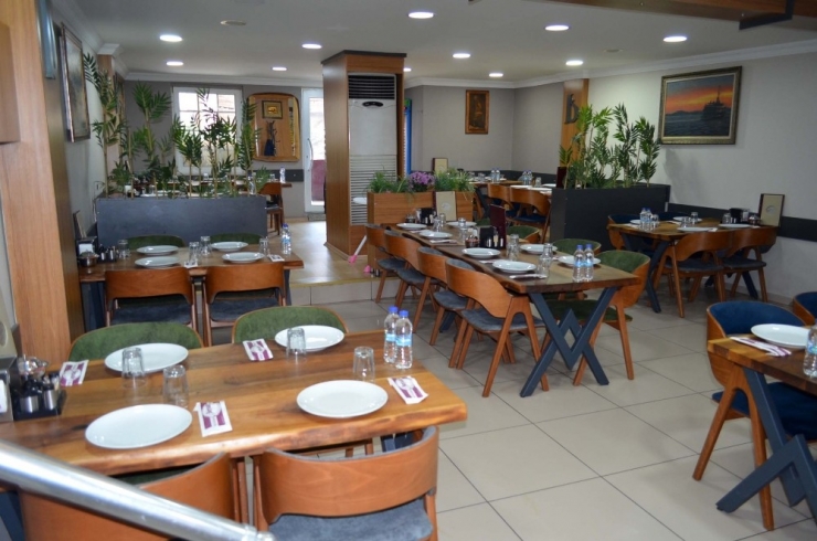 Önce Domuz Ve Kuş Gribi Vurdu, Şimdi De ’Korona’ya Direniyor