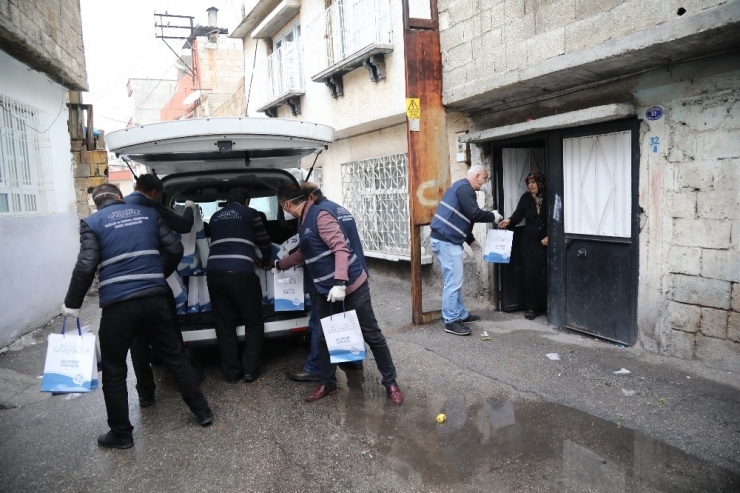Gaziantep Yeşil Sabun Ve Çamaşır Suyu Dağıtıyor