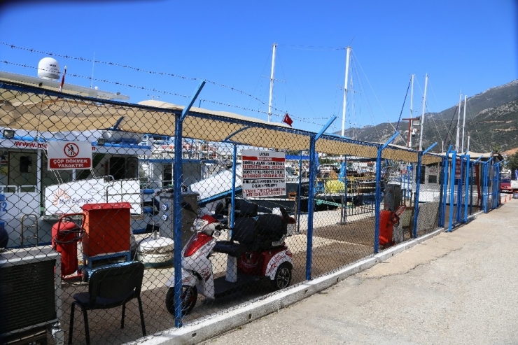 Kaş-meis Adası Deniz Seferleri Durduruldu