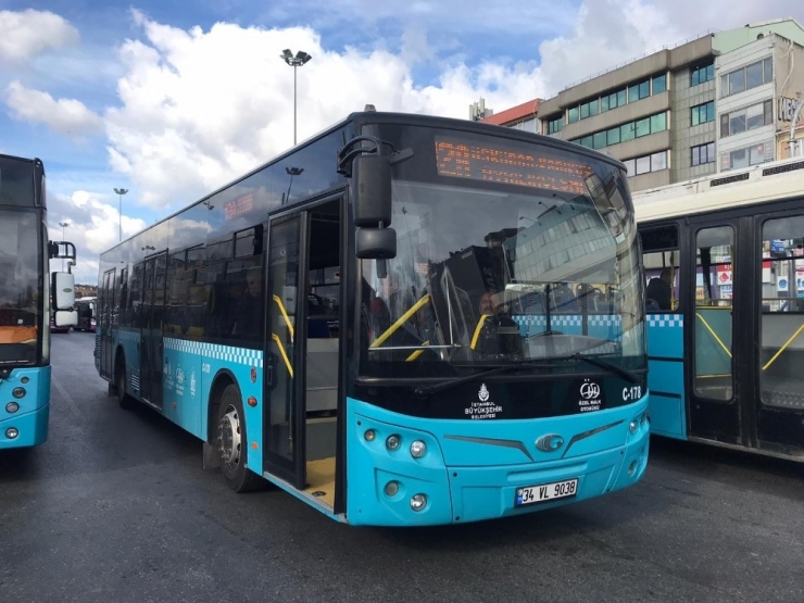 İstanbul’da Özel Halk Otobüslerine Dezenfektan Kutuları Kondu