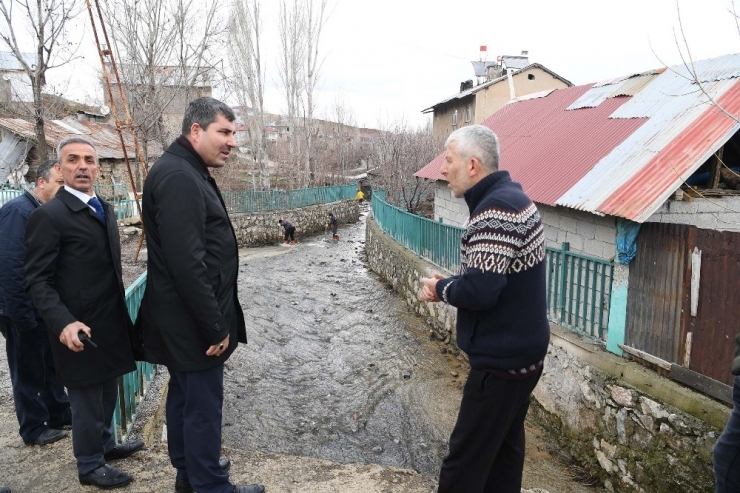 Muş Belediyesinden Soğurman Deresi’nde Islah Çalışması