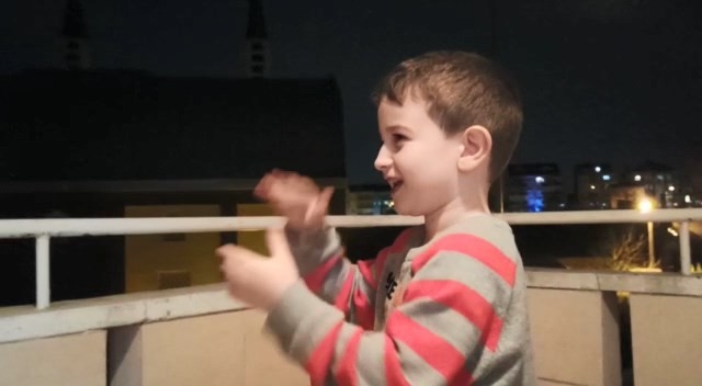 Bursa’da Sağlık Çalışanlarına Alkışlarla Teşekkür