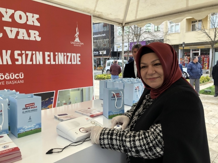 Sancaktepe’de Yaşlılar İçin ’Korona Virüsü Acil Butonu’