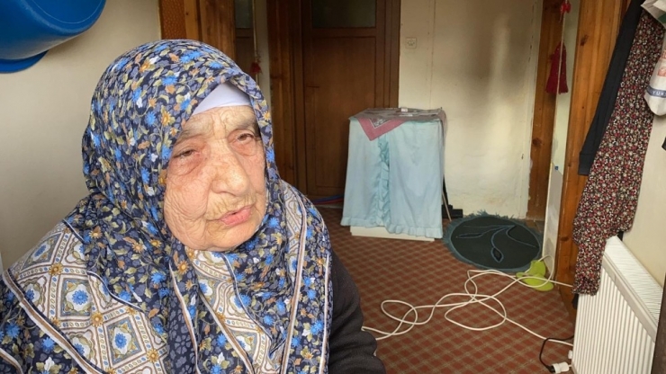 Evi Temizlenen Yaşlı Kadından Cumhurbaşkanı Erdoğan’a Dua