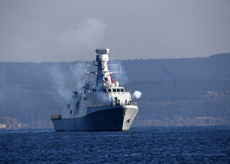 Türk Korvetinden Çanakkale Zaferi’nin Yıl Dönümünde Selamlama Atışı