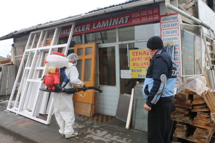 Aşkale’de Dezenfekte Çalışmaları Devam Ediyor