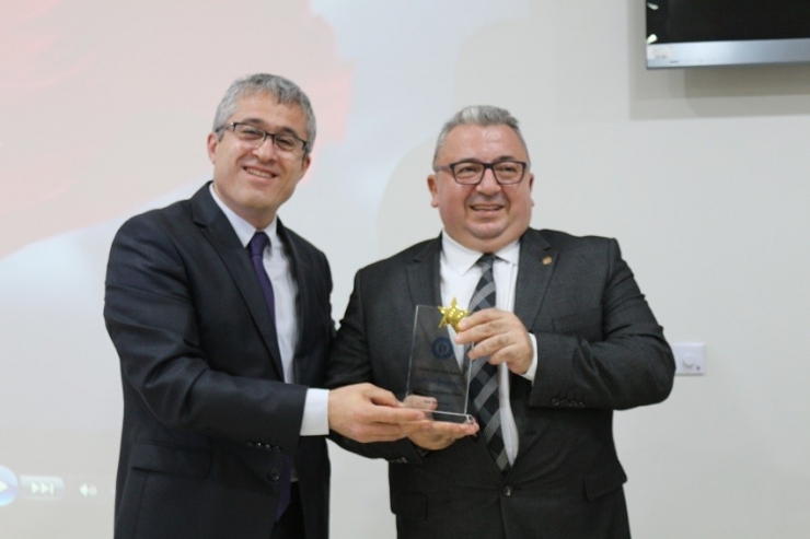 Uşak Üniversitesi Yılın Finans Ve İş Dünyası ’En’lerini Seçti