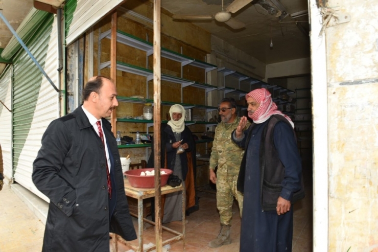 Vali Erin Telabyad’da Mesafeyi Koruyor