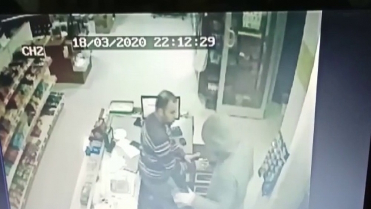 Marketi Gasp Edip, Sevgilisiyle Eğlendi