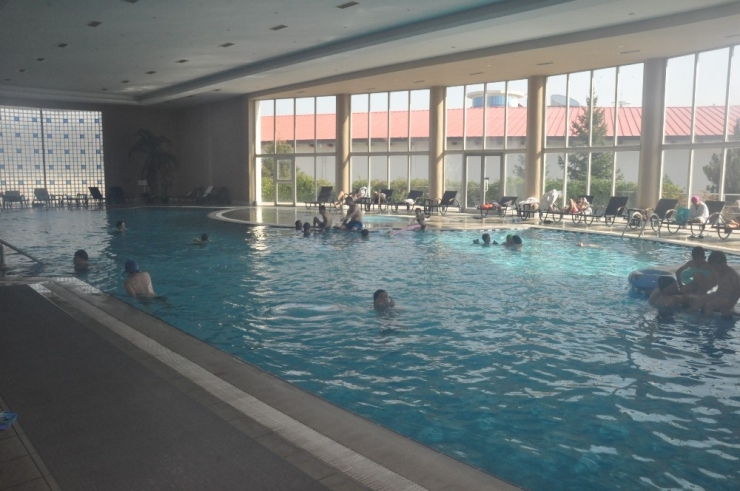 Afyonkarahisar’da Termal Oteller Müşteri Kabulünü Durdurdu