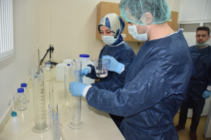 Sağlık Kurumlarında Kullanılacak Dezenfektanları Kendileri Üretiyor