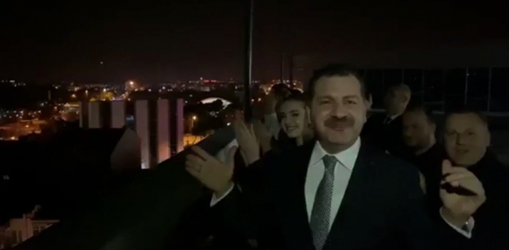 Büyükşehir’den Sağlık Çalışanlarına Alkışlı Teşekkür