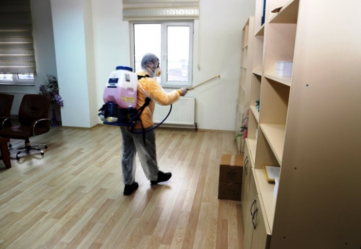 Bingöl Üniversitesi’nde Korona Virüsüne Karşı Dezenfekte Çalışması