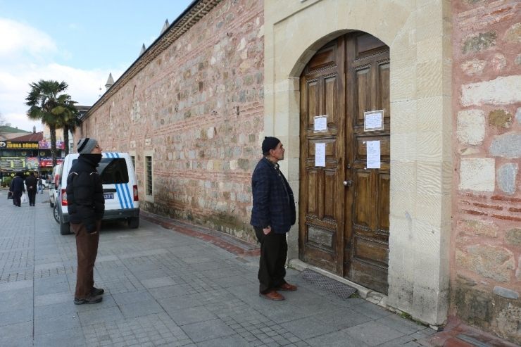 Cuma Saatinde Minarelerden Dua Anonsu Yükseldi