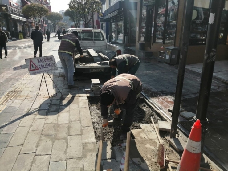 Gaziantep Caddesinde Kaldırımlar Düzenlendi
