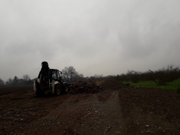 Akınlar Mahallesinde Dolgu Çalışması Yapıldı