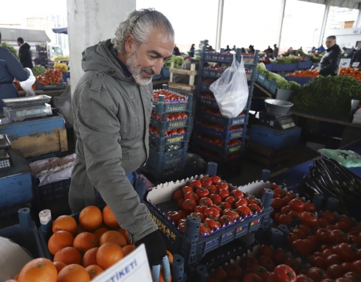 Ticaret Bakanlığının Önlemlerine Pazar Esnafından Destek