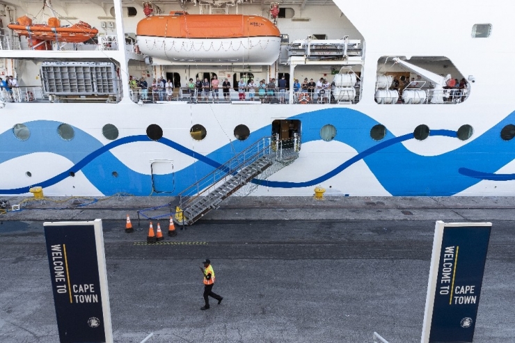 Corona Ve Aidamira Adlı Gemilerde Korona Virüs Şüphesi