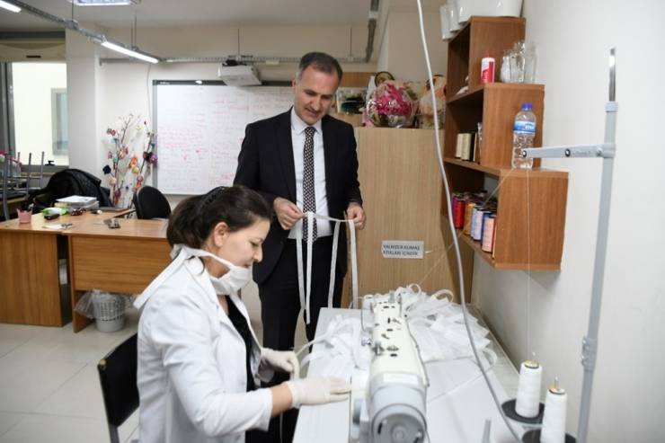 İnegöl Belediyesi Maske Üretimine Başladı