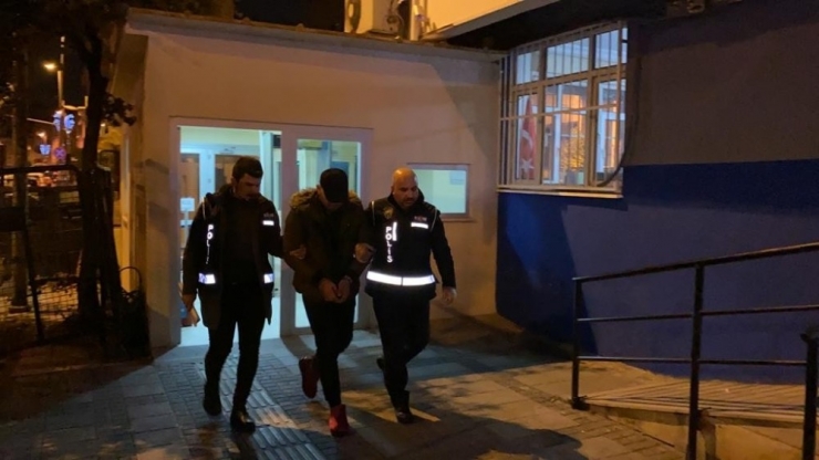 İstanbul’da Saf Alkolden Ölenlerin Sayısı 21’e Yükseldi