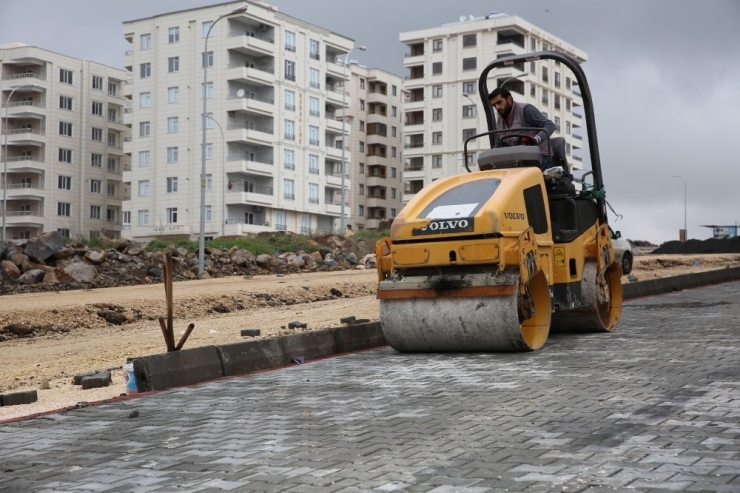 Karaköprü’de Yeni Yollar Parke Taşıyla Döşendi