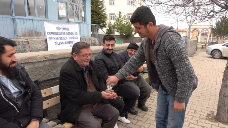 Köylülerden Doğal Karantina; ‘Hurdacı Ve Satıcı’ Giremiyor
